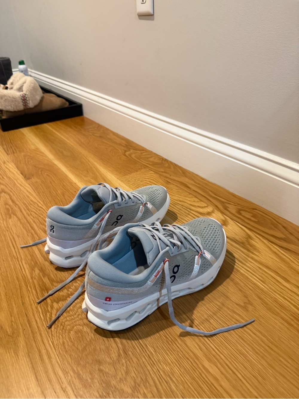 On Cloud CloudSurfer 2 Sneakers in Glacier/Ivory
